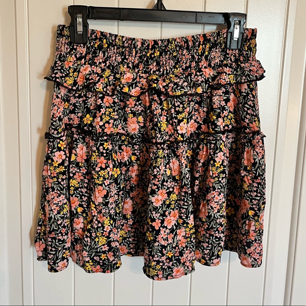 American Eagle Floral Skirt
